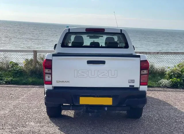 
								ISUZU D-MAX 2018 53,000km full									