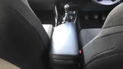 
										Toyota C-HR 2019 90123km full									