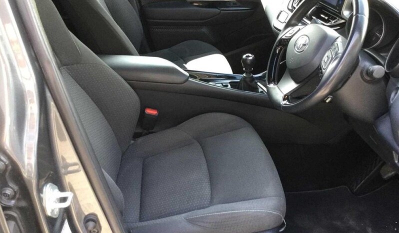 
								Toyota C-HR 2019 90123km full									