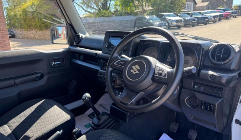 
								Suzuki Jimny 2023 5632km full									