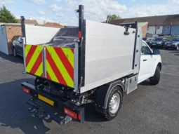 
										ISUZU D-MAX 2024 4,000km full									
