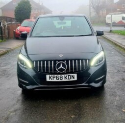 
										Mercedes-Benz B Class full									
