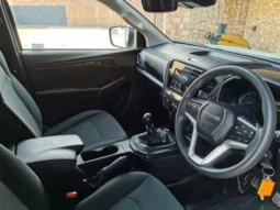 
										ISUZU D-MAX 2024 4,000km full									