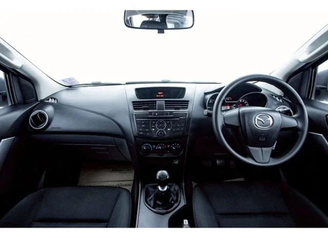 
								MAZDA BT-50 2020 28,000km full									