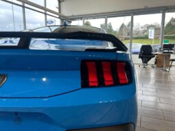 
										Ford Mustang 9km full									