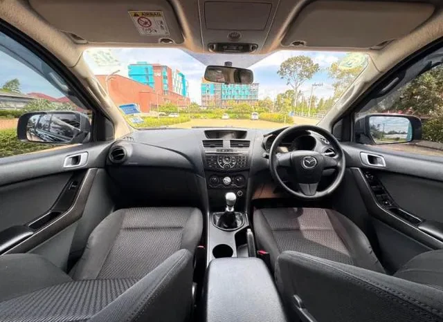 
								MAZDA BT-50 2018 137,258km full									