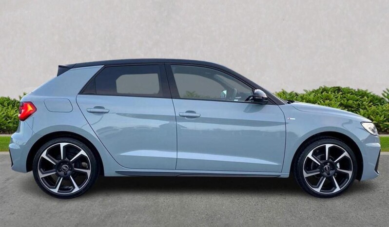 
								Audi A1 2025 full									