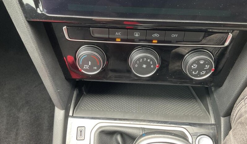 
								Volkswagen Passat 2021 (112 775km) full									