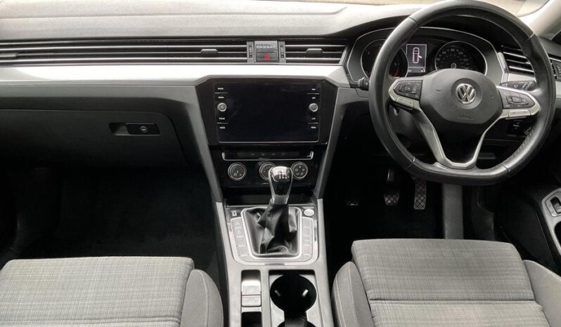 
								Volkswagen Passat 2021 (112 775km) full									