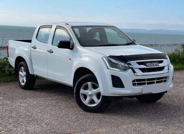 
								ISUZU D-MAX 2018 53,000km full									