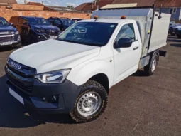 
										ISUZU D-MAX 2024 4,000km full									