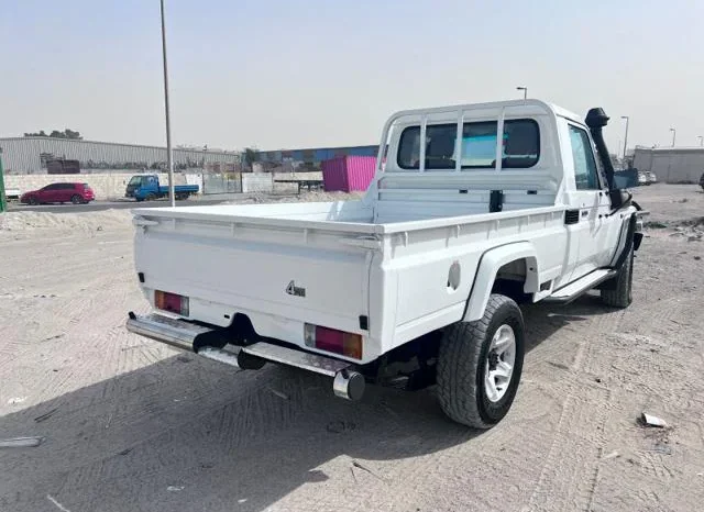 
								TOYOTA LAND CRUISER 2022 31,475km full									
