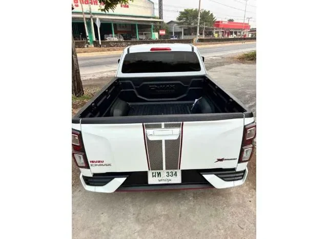 
								ISUZU D-MAX 2022 73,000km full									