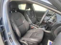 
										Volvo V40 2019 115 872km full									