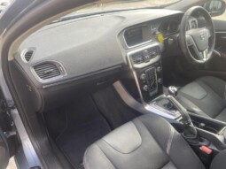 
										Volvo V40 2019 115 872km full									