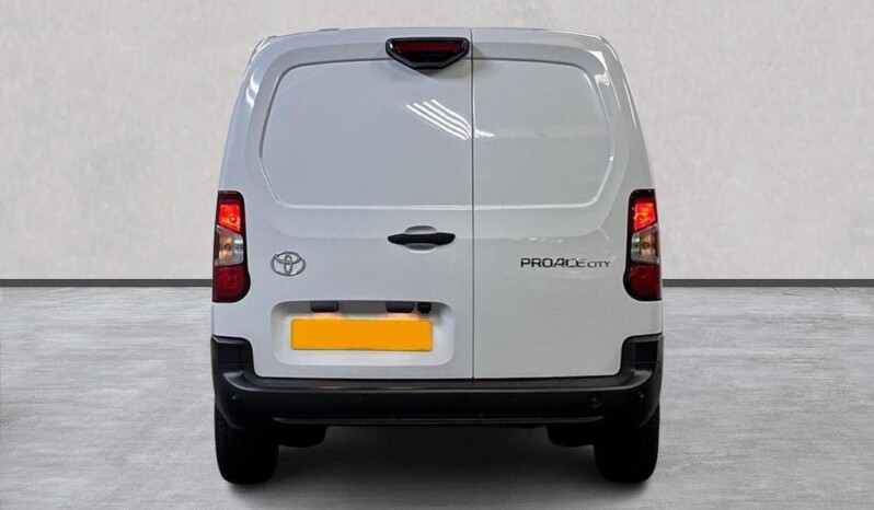 
								Toyota ProAce 2025 (16.09km) full									