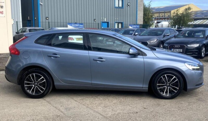 
								Volvo V40 2019 115 872km full									