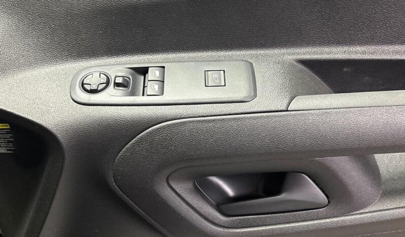 
								Toyota ProAce 2025 (16.09km) full									