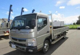 Mitsubishi Fuso Canter 2020 177,000 km