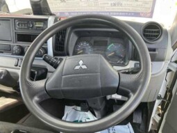 
										Mitsubishi Fuso Canter 2018 (82,248 km) full									