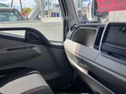 
										Mitsubishi Fuso Canter 2018 (82,248 km) full									