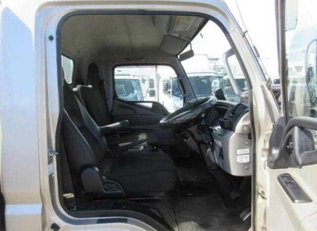 
								Mitsubishi Fuso Canter 2020 177,000 km full									