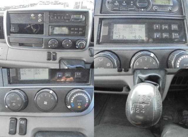 
								Mitsubishi Fuso Canter 2018 (275,011 km) full									