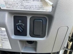 
										Mitsubishi Fuso Canter 2018 (82,248 km) full									
