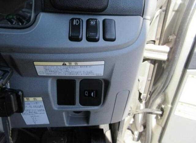 
								Mitsubishi Fuso Canter 2020 177,000 km full									