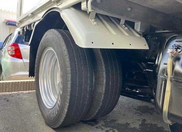 
								Mitsubishi Fuso Canter 2018 (82,248 km) full									