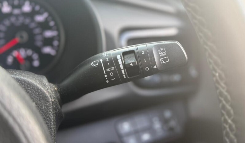 
								Kia Rio 2018  116,029 km full									