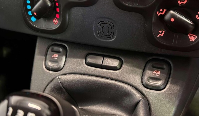 
								Fiat Panda 2018  50 676km full									
