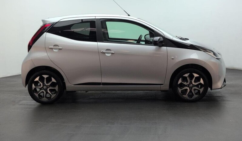 
								Toyota AYGO 2021 52 298km full									