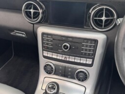 
										Mercedes-Benz SLC  2021 20 000km full									