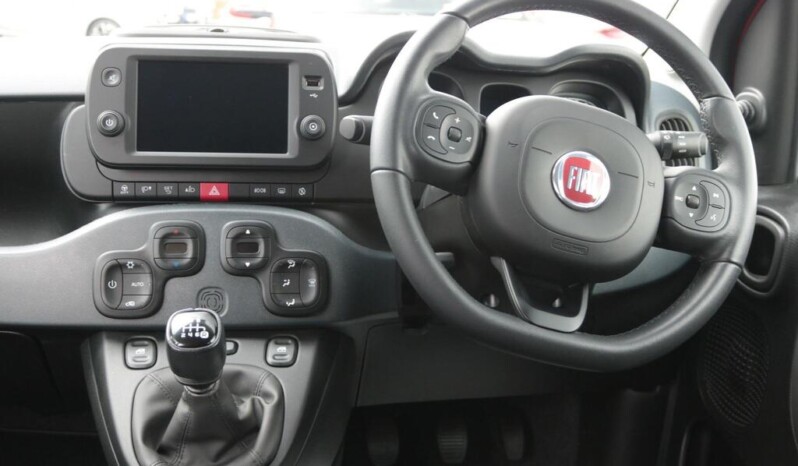 
								Fiat Panda 2022 (10 369km) full									