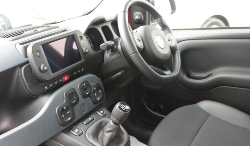 
								Fiat Panda 2022 (10 369km) full									