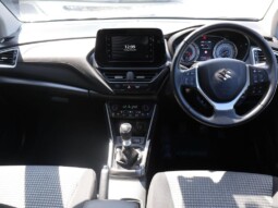 
										Suzuki S-Cross 202(16727KM) full									