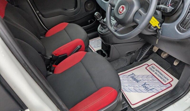 
								Fiat Panda 2019 107312km full									