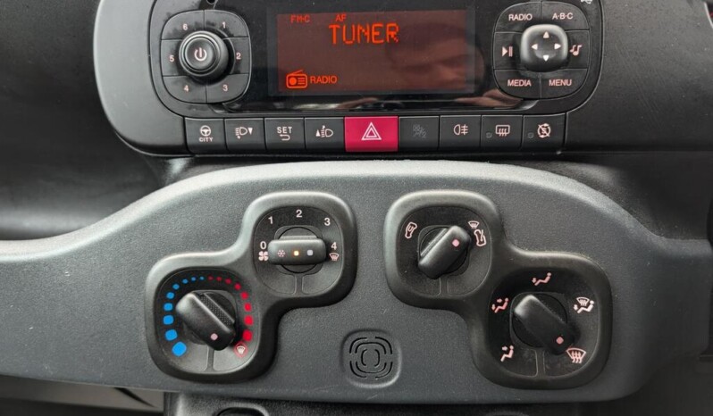 
								Fiat Panda 2019 107312km full									