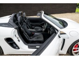
										Porsche 718 Spyder 9,670km full									