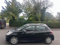 
										Peugeot 208 2019 139 291km full									
