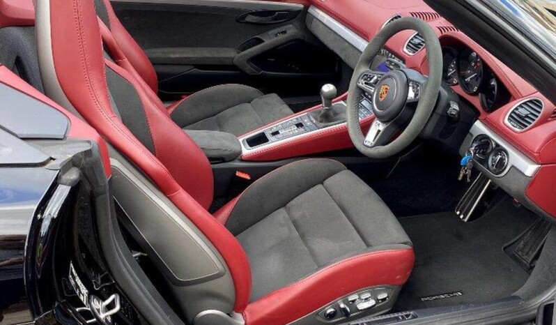 
								Porsche 718 Spyder 7,885km full									