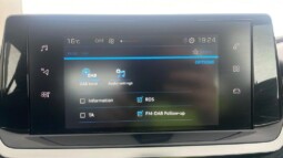 
										Peugeot 208 2024(26,707km full									