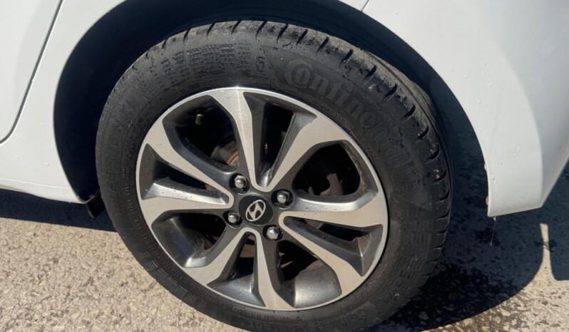 
								Hyundai i10 2019 76,368km full									