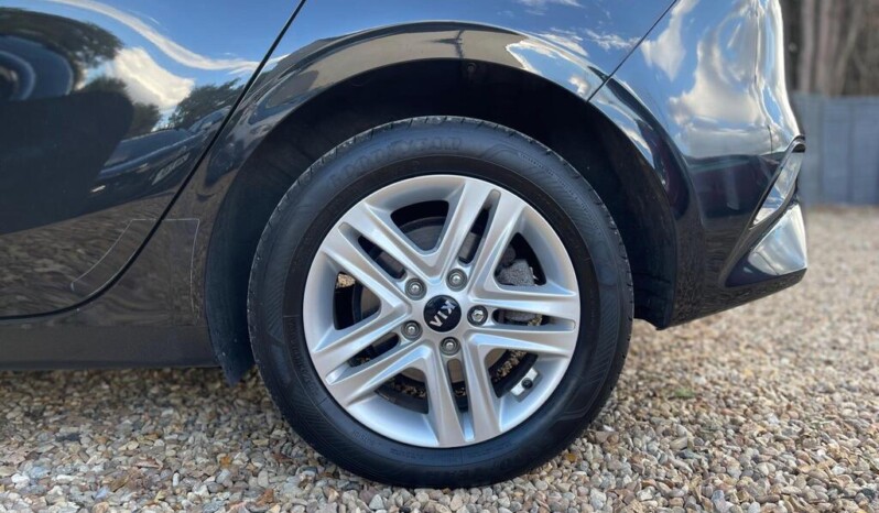 
								Kia Ceed  2020 177,876 km full									