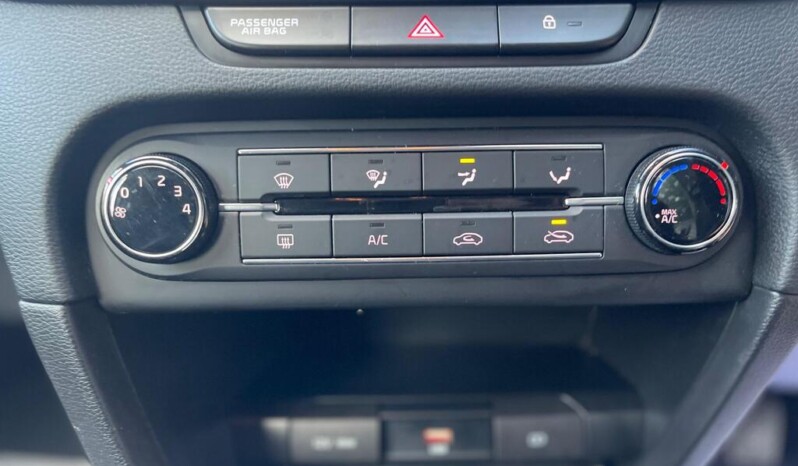 
								Kia Ceed  2020 177,876 km full									