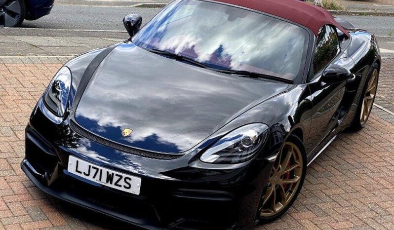 
								Porsche 718 Spyder 7,885km full									