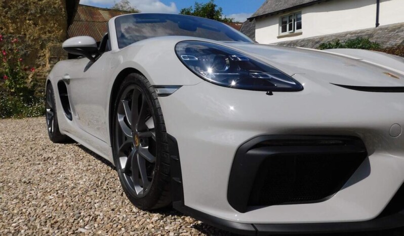 
								Porsche 718 Spyder 13,545km full									