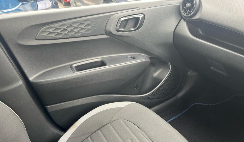 
								Hyundai i10 2022 65,909 km full									