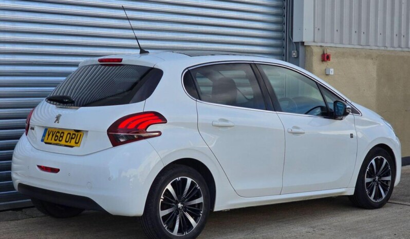 
								Peugeot 208 2018 171491km full									
